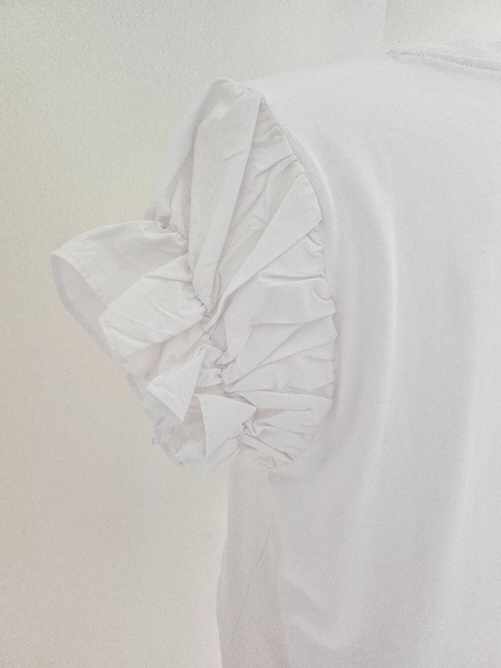 Zara White Ruffle Sleeve Top Size L Statement Puff Sleeve Tee - Picture 5 of 11
